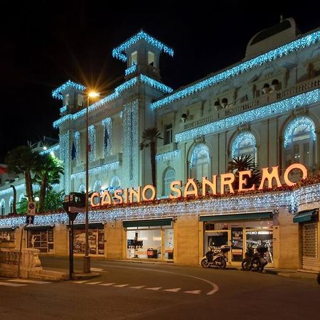Teatro Ariston, Elegante Appartamento Centrale Sanremo Bagian luar foto