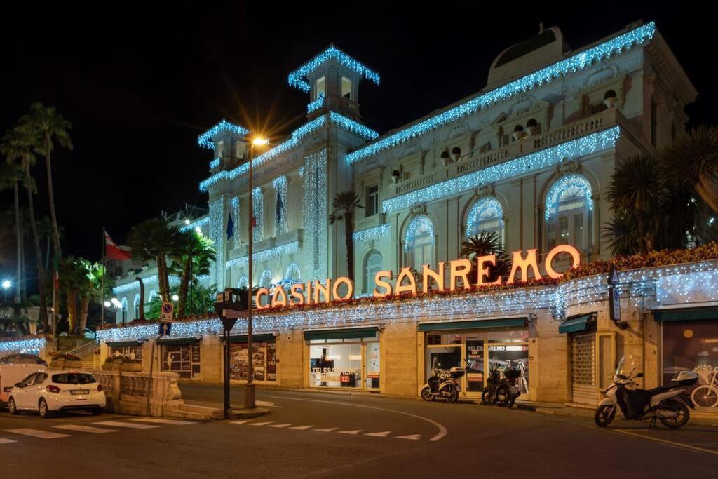 Teatro Ariston, Elegante Appartamento Centrale Sanremo Bagian luar foto